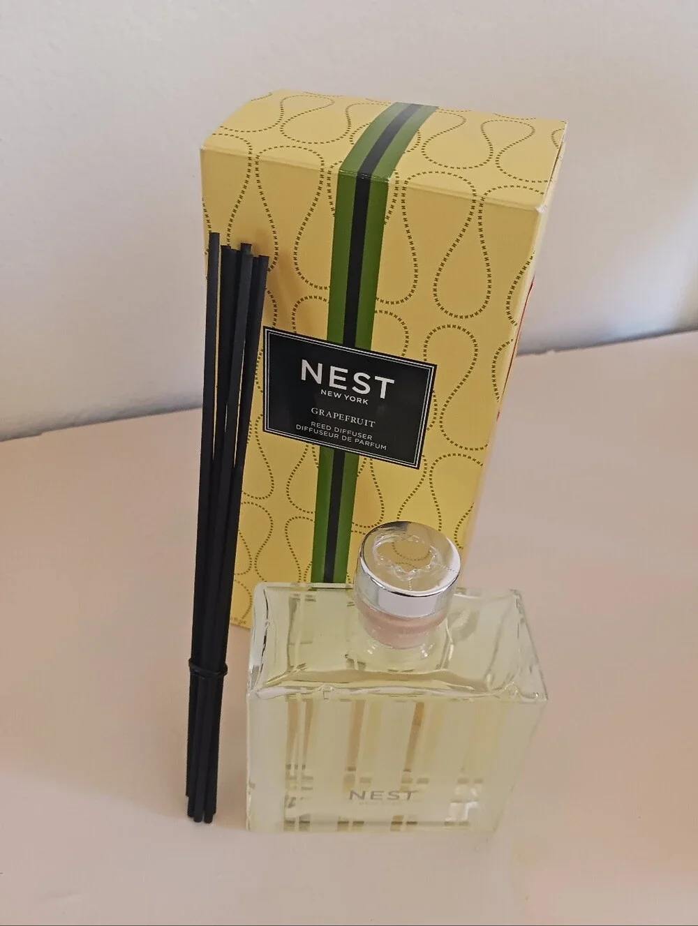 Nest Grapefruit Read Diffuser